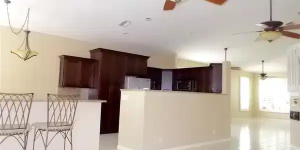 Image 4: 6