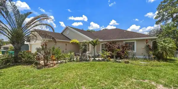 2418 SW Bayshore