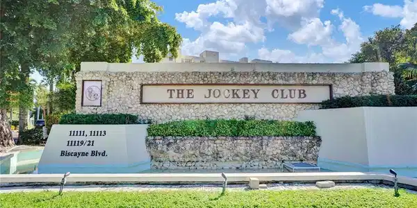 Image 3: jockeyClub_02