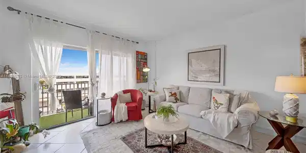 1455 N Treasure Dr Unit 6A