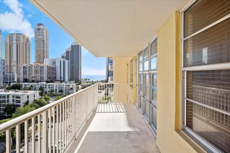 231 174th St Unit 1115