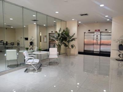 427 Golden Isles Dr