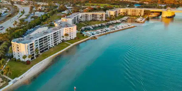 1542 Jupiter Cove