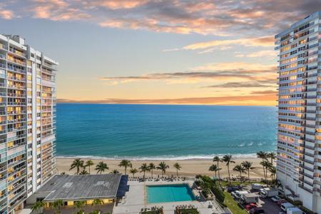 4300 N Ocean