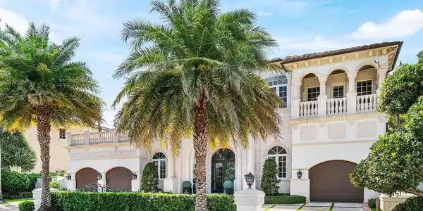 Image 4: 003-4216IntracoastalDrive-HighlandBeach-