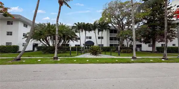 200 Galen Dr