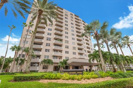 90 Edgewater Drive