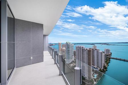 300 Biscayne Blvd Way