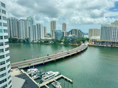905 Brickell Bay Dr
