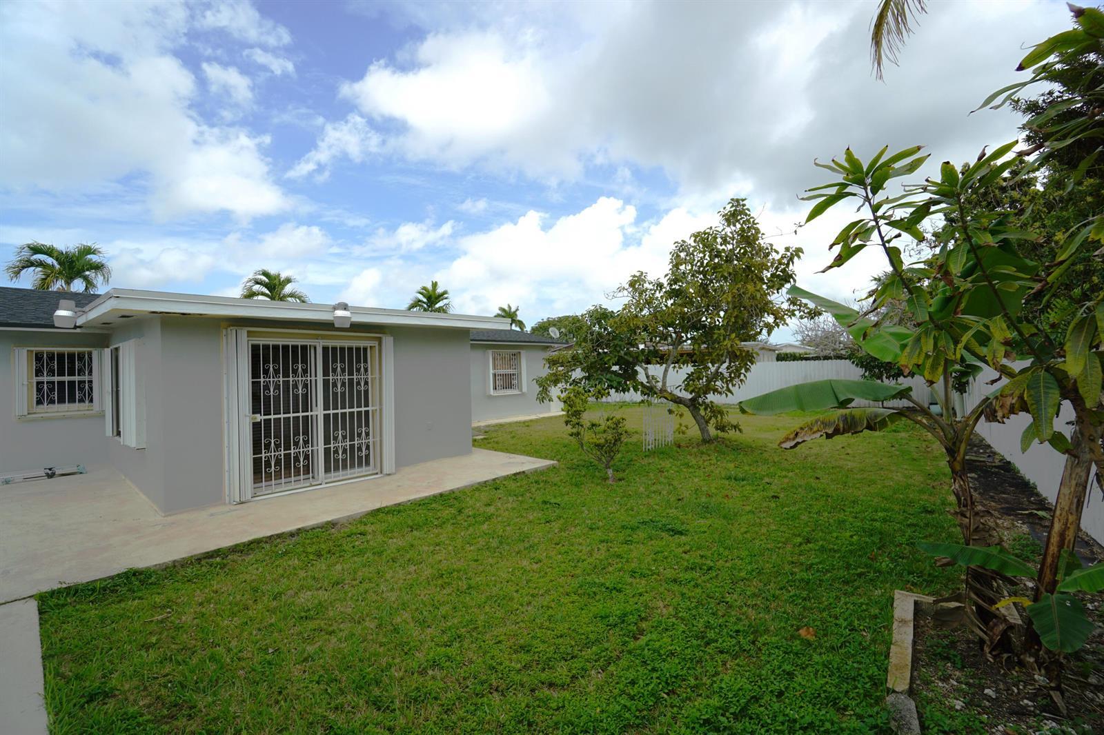 Image 2: DSC04543