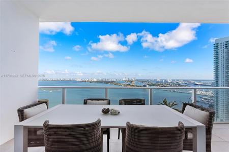 2020 N Bayshore Dr