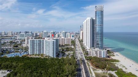 100 Bayview Dr