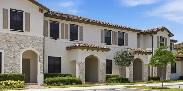 11833 SW 245th Ter