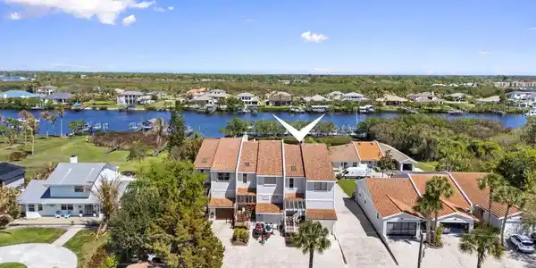 2985 SE South Lookout