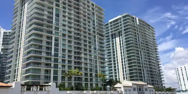 330 Sunny Isles Blvd