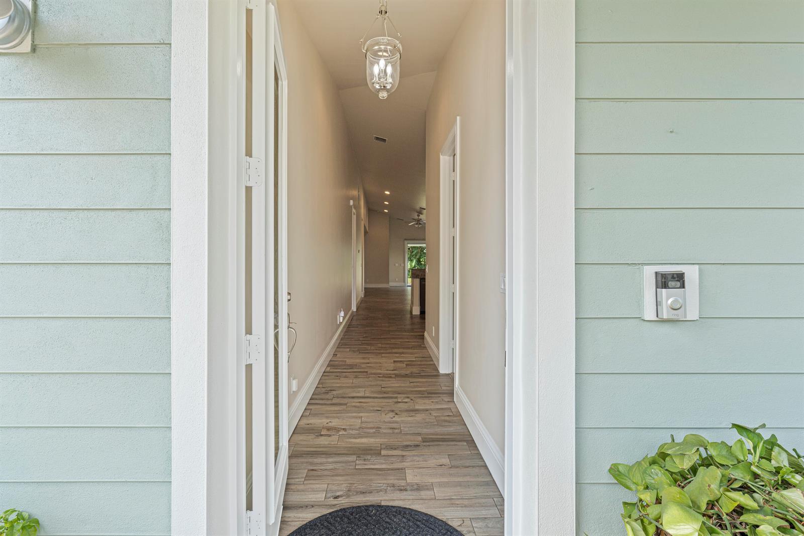 Image 2: 1006 SW 34th Terrace