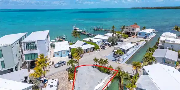 65821 Overseas Hwy #291