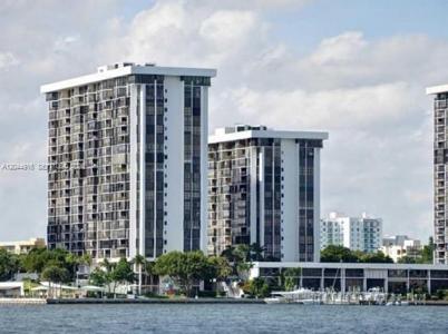 1901 Brickell Ave