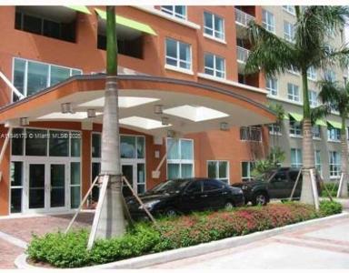 2000 N Bayshore Dr
