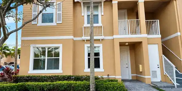 230 SE 29th Ave