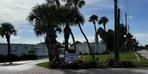 13827 S Indian River
