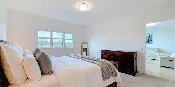 Image 3: master room
