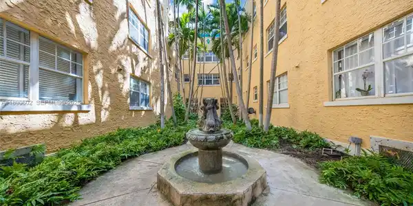 1255 Pennsylvania Ave