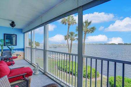 100 Waterway S