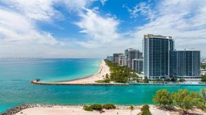 10295 Collins Ave Unit 304