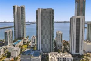 460 NE 28th St Unit 2001