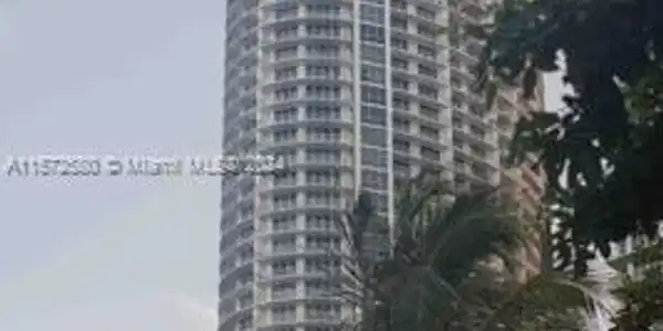 1750 N Bayshore Dr