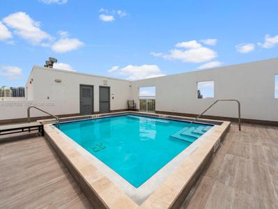 2740 SW 28th Ter