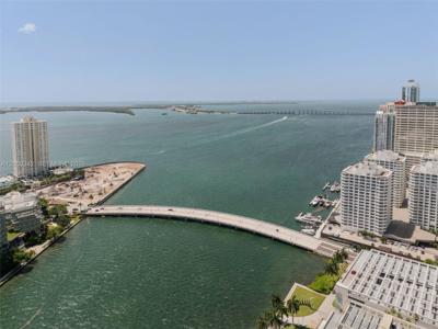 495 Brickell Ave