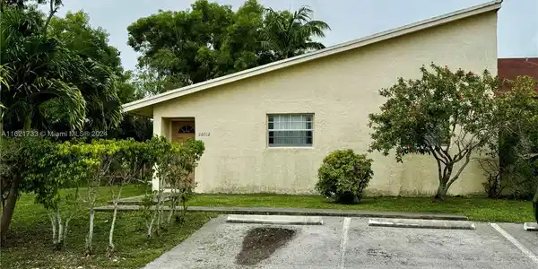 28012 SW 140th Ct