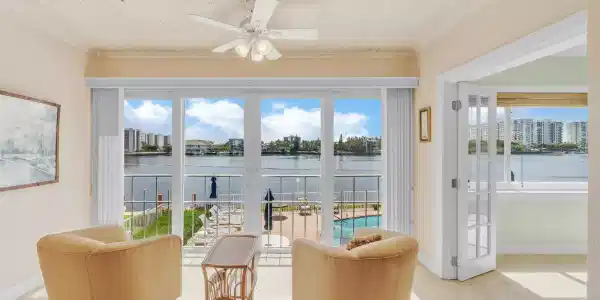 711 NE Harbour