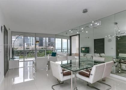 495 brickell ave