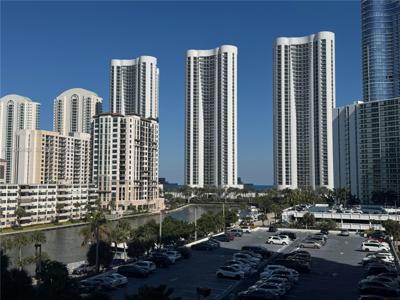 300 Bayview Dr