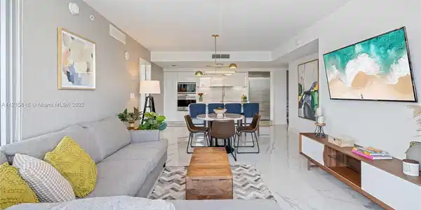 9521 E Bay Harbor Dr Unit 601