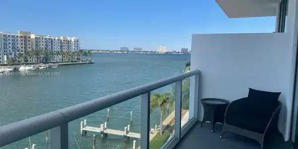 7930 East Dr Unit 506