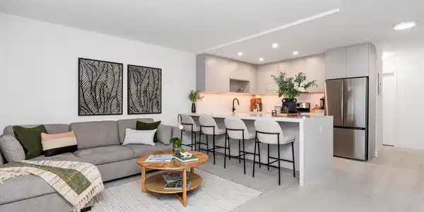 5203 NE 24th