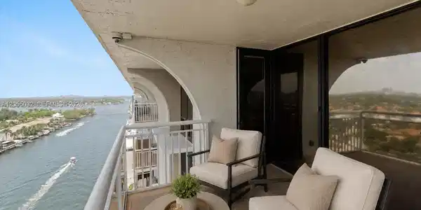 1600 S Ocean Dr