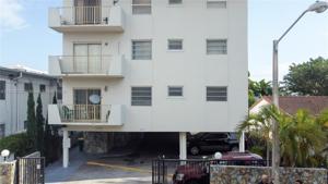 7925 Carlyle Ave Unit 402