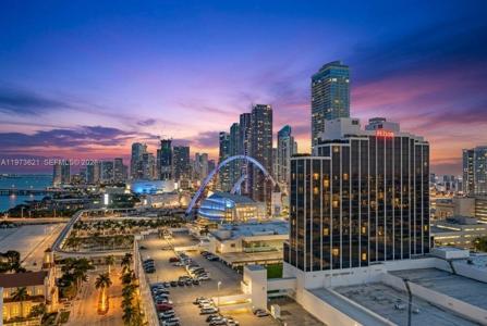 1750 N Bayshore Dr
