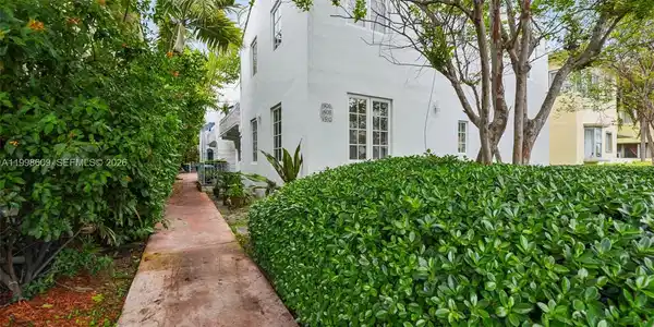 1510 Meridian Ave