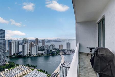 950 Brickell Bay Dr
