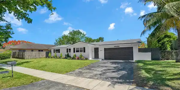 8824 SW 197th