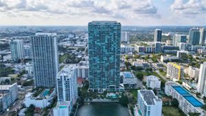 460 NE 28th St Unit 2101