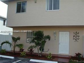 219 NE 12th Ave