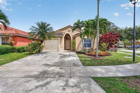 2073 SE 13th St