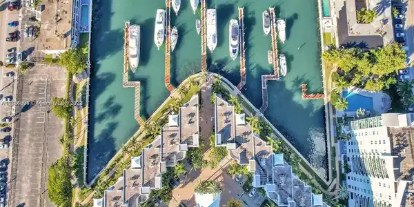 7900 Harbor Island Dr Unit 1113